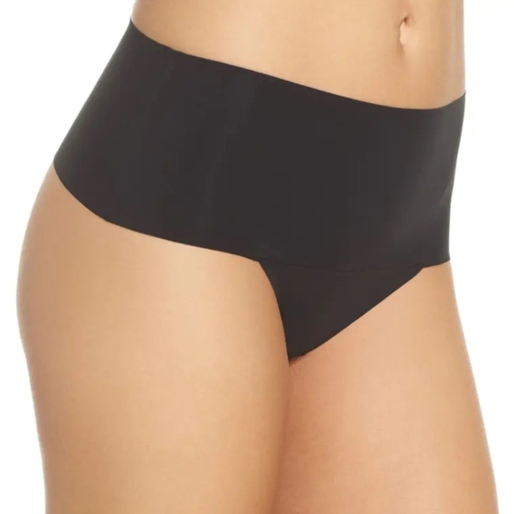 SPANX Other - Spanx Undie-tectable black Thong  size XS